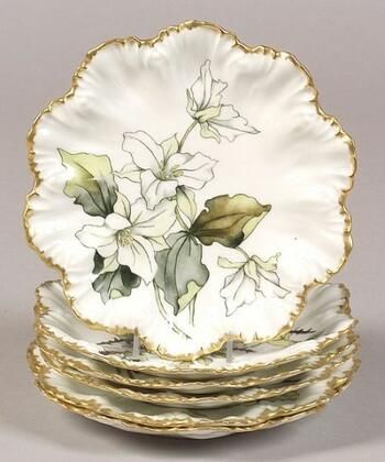 Sold at auction Set of Six Hand-painted Limoges Porcelain Floral Dessert Plates Auction Number 2328 Lot Number 869 | Skinner Auctioneers Porcelain Painting Ideas, Limoges Porcelain Plates, Dessert Design, Floral Dessert, Pretty Plates, Painted Plates, Limoges Porcelain, Porcelain Jewelry, China Painting