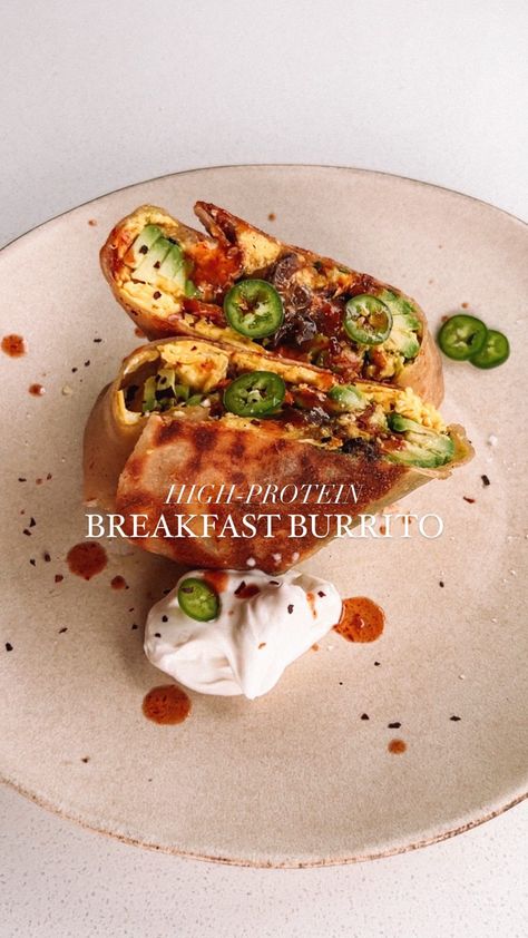 High Protein Breakfast Burrito | Rachael's Good Eats breakfast burrito, breakfast recipes, protein breakfast, high protein recipe, healthy recipes High Protein Breakfast Burrito, Protein Breakfast Burrito, Healthy Breakfast Burrito, Healthy High Protein Breakfast, Packed Meals, Recipes Protein, Breakfast Burritos Recipe, Protein Lunch, Protein Packed Meals