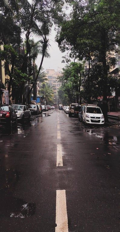 Rains Aesthetic, Mumbai Morning, Morning City, City Life Photography, New Background, Morning Rain, Rain Photo, Mumbai City, Road Photography