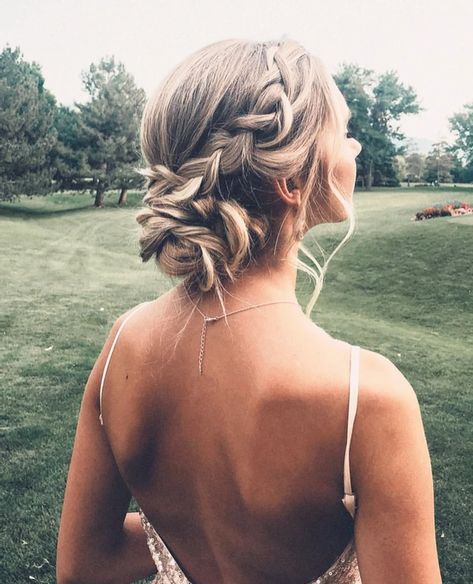 Grad Hairstyles, Prom Hair Up, Updos Hair, Bridemaids Hairstyles, Cute Prom Hairstyles, Prom Hairstyles Updos, Braided Prom Hair, Hoco Hair Styles, Diy Hairstyles Easy