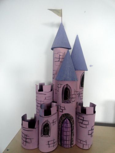 Cute ideas for reusing toilet paper rolls! Love the castle. From http://incywincyartclub.wordpress.com Cardboard Box Storage, Toilet Roll Art, Roll Craft, Casa Halloween, Toilet Roll Craft, Cardboard Rolls, Preschool Classroom Decor, Creative Kids Crafts, Bible Crafts For Kids