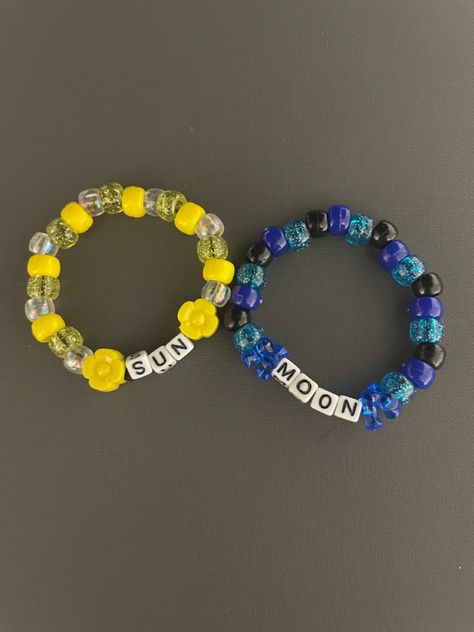 Matching Kandi Bracelets For 3, Kandi Couple Bracelets, Pony Bead Bracelets Best Friends, Pony Bead Bracelets Matching, Boyfriend Bracelet Diy Beads, Emo Matching Bracelets, Cute Matching Bead Bracelets, Matching Things For Friends, Matching Bracelets Sun And Moon