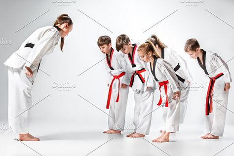 Hapkido, Taekwondo Kids, Karate Moves, Korean Martial Arts, Martial Arts Kids, Tae Kwon Do, Karate Martial Arts, Martial Arts Girl, Kids Training