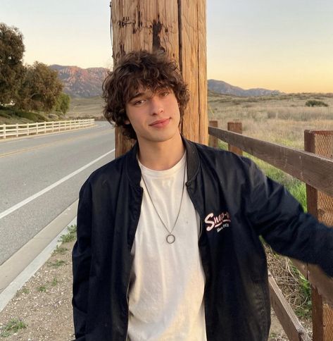 Brown Haired Male Face Claim, Guys Hazel Eyes, Face Claims Male Curly Hair, Male Face Claims Curly Hair, Curly Hair Brunette Boy, Brunette Male Face Claim, White Guy Face Claim, Brown Hair Boy Face Claim, Male Face Claims Brunette