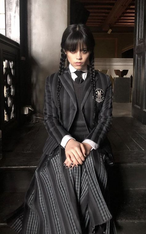 m🎻wednesday spoilers on Twitter: "you don’t understand i need her" / Twitter Wednesday Addams Outfit, Addams Familie, Wednesday Addams Costume, Wednesday Outfit, Wednesday Movie, Addams Family Wednesday, Adams Family, The Addams Family, Addams Family