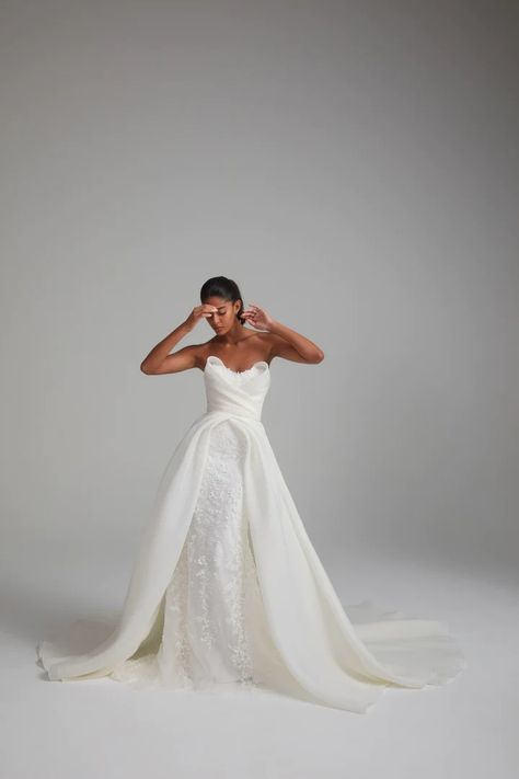 AMSALE – Amsale Fitted Wedding Dress With Overskirt, Overskirt Wedding Dress, Wedding Dress With Overskirt, Wedding Dress Overskirt, Amsale Wedding Dress, Amsale Bridal, Wedding Dress Modern, Plus Wedding Dresses, Flare Gown