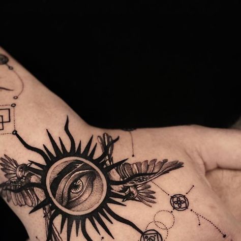 Hand Tattoo Ideas For Men, Hand Tattoo Ideas, Me Tattoo, Tattoo Concepts, Hand And Finger Tattoos, Chicano Tattoo, Just Ink, Sun Tattoos, Hand Tattoos For Guys