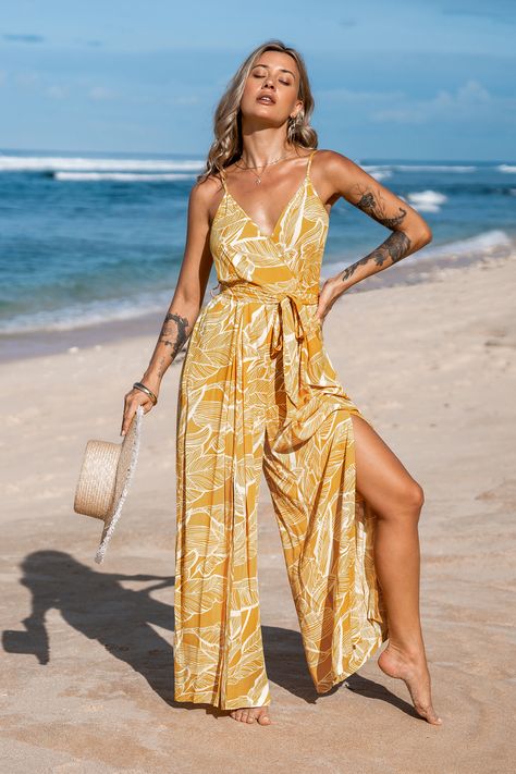 Tropical Sunshine Sleeveless Wide Leg Jumpsuit Summer Outfits Dinner, Cartagena Colombia Outfit, Church Outfits Summer, Casual Church Outfits Summer, Casual Church Outfits, Summer Nyc Outfits, Dinner Outfits Summer, Summer Bar Outfits, Vaca Outfits