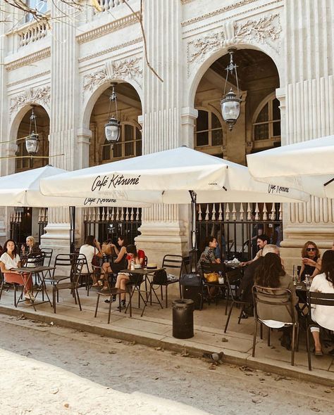 Cafe Kitsune Paris, Paris Mood Board, Brunch Pastries, Belleville Paris, Cafe In Paris, Brunch Restaurant, Paris Coffee, Coffee Shop Concept, Places In Paris