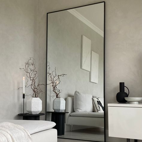 Large Black Mirror Entryway, Hallway Mirror Ideas Full Length, Black Mirror Aesthetic, Bedroom Full Length Mirror, Mirror Black Frame, Black Frame Mirror, Home Finishes, Mirror Arch, Mirror Big