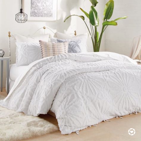 White texture duvet bedroom set White Comforter Bedroom, Cotton Comforter Set, Textured Bedding, White Comforter, Cotton Bedding Sets, Medallion Pattern, Cotton Comforters, King Comforter Sets, Queen Comforter Sets