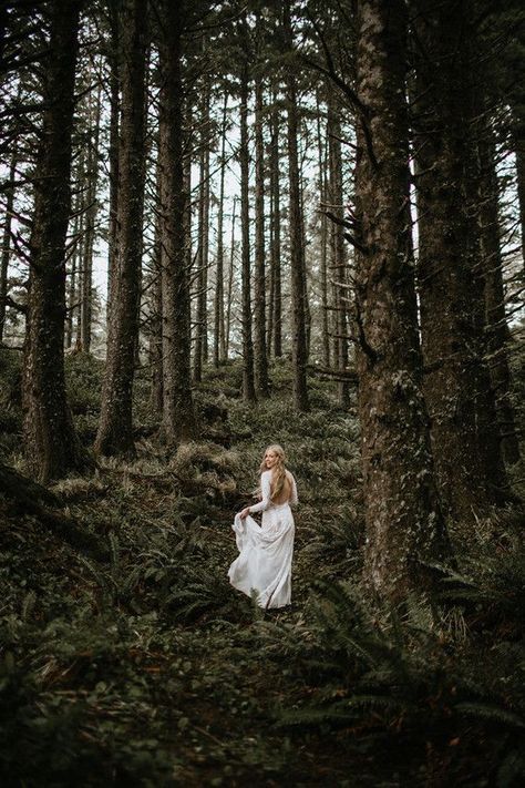 Lost In The Woods Photography, Photoshoot In The Forest, Wooded Photoshoot, Photoshoot In Woods, Forest Fashion Photography, In The Woods Photoshoot, Forest Senior Pictures, Photography In The Woods, Photoshoot Woods