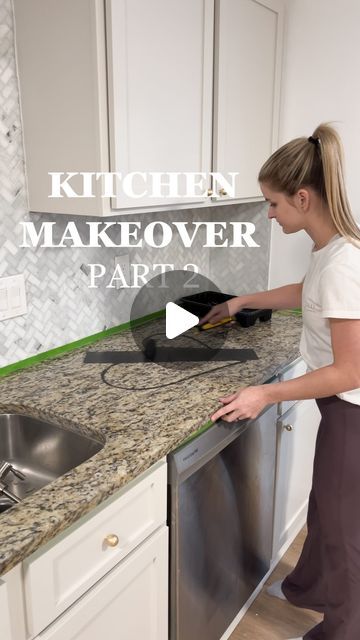 Sammie | diy & furniture flips on Instagram: "Painting my kitchen countertops 🤯 Pt. 2 of the 7-Day Kitchen Makoever #ad   Our granite counters were outdated and you could never tell when they were dirty, which drove me nuts! I used this @rustoleum countertop kit to completely transform my kitchen counters in just a day! What do you think?    I was super skeptical after the first coat but the 2nd and 3rd sealed the deal for me 🤌🏼    Comment “KITCHEN” and I’ll send you the link to everything I used in this makeover, or you can find all inked in my bio! Come back tomorrow for PART 3 where we’re painting my fridge, along with the FINAL REVEAL 🤪   #doy #RustoleumPartner #homedesign #kitchenmakeover #renovation #homehack #diyhack" Refinishing Countertops Diy, Painted Granite Countertops, Painted Countertops Diy, Kitchen Countertops Granite Colors, Kitchen Counter Diy, Painting Kitchen Counters, Rustoleum Countertop, Redo Kitchen Counter Tops, Diy Kitchen Cupboards