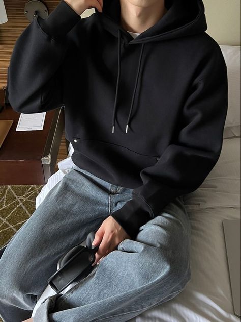 Black Hoodie Outfit Men, Creighton King, Black Hoodie Outfit, Hoodie Outfit Men, Black Outfit Men, Guy Fits, Outfit Hoodie, Look Man, Guys Clothing Styles