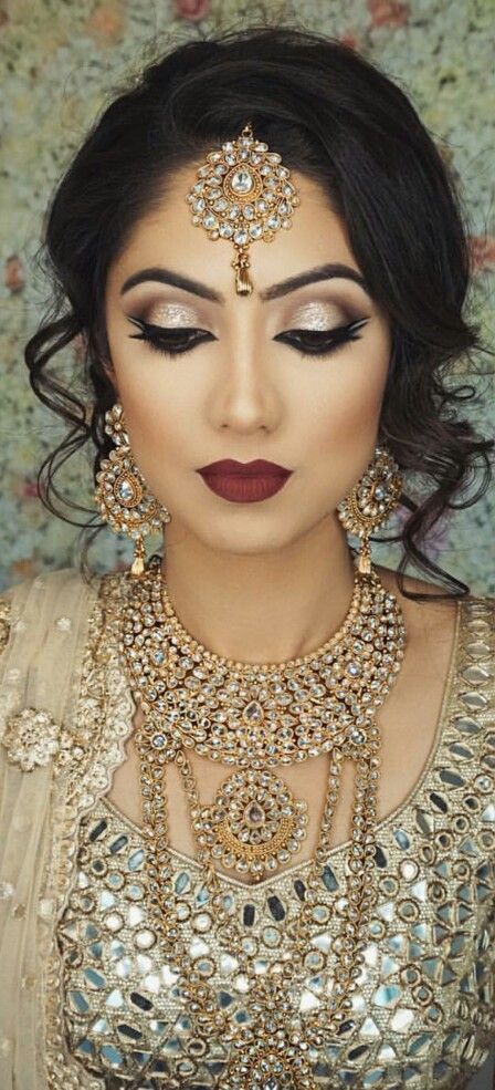 Wedding Hairstyles And Makeup, Asian Bridal Makeup, Indian Wedding Makeup, Eyeliner Hacks, Indian Bride Makeup, Pakistani Bridal Makeup, Bridal Eye Makeup, Make Up Braut, Bridal Makeup Wedding