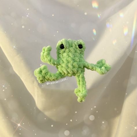 ✨ baby leggy frog keychains! 🐸 hi everyone! it’s so nice to be making a post again and interact with y’all 🥹 how has everyone been? very excited about this adorable baby leggy frog keychain I will be adding to my shop soon as one of my “market finds” ^^ which are items I usually sell at markets that will be able to be found on my Etsy and website! stay tuned for more really exciting plushies I’ve been working on these past couple weeks 🤭 『pattern ~ @knotjadedco 』 『yarn ~ @premieryarns 』 I... Leggy Frog, Frog Keychain, So Nice, Very Excited, Adorable Baby, Hi Everyone, Stay Tuned, Keychains, I Shop