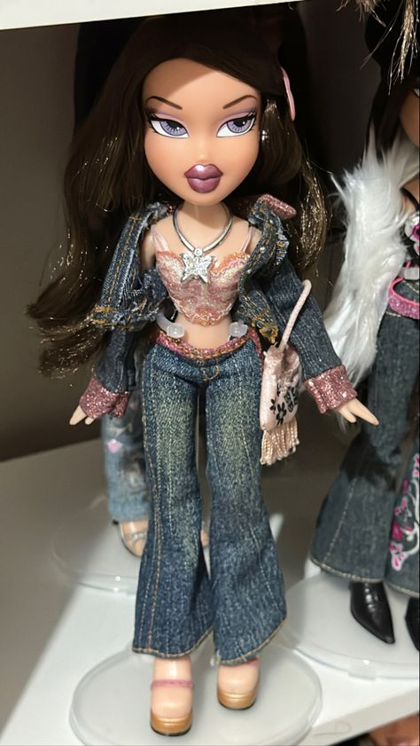Bratz Dolls Outfits 2000s, Brats Doll Outfits, Bratz Dolls Aesthetic Outfits, Monster High Outfit Inspiration, Bratz Outfits Inspiration, Bratz Fits, Bratz Outfits, Bratz Yasmin, Bratz Fashion