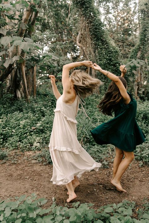 Dancing Women Aesthetic, Free Woman Art, Dancing In The Woods Aesthetic, Dancing In A Forest, Dancing Outside Aesthetic, Forest Photoshoot Friends, Dancing In The Forest Aesthetic, Dancing In Forest Aesthetic, Women Dancing Aesthetic