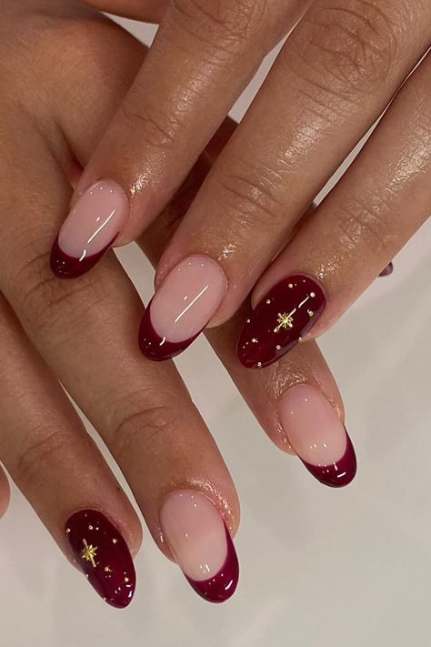 The best thing about these red wine nails is that they’re versatile and come in hundreds of colors, meaning there will be at least one choice that looks gorgeous with your skin tone. Red Wine Nails, Gold Nails Prom, Red Wedding Nails, Red And Silver Nails, Maroon Nail Designs, Cute Red Nails, Burgundy Acrylic Nails, Deep Red Nails, Burgundy Nail Designs