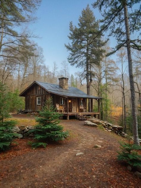 Small Rustic Cabin Exterior, Cabin Core Aesthetic, Rustic Cabin Exterior, Up North Cabin, Cabincore Aesthetic, Small Rustic Cabin, Housing Decor, Alaska House, Cabin Core