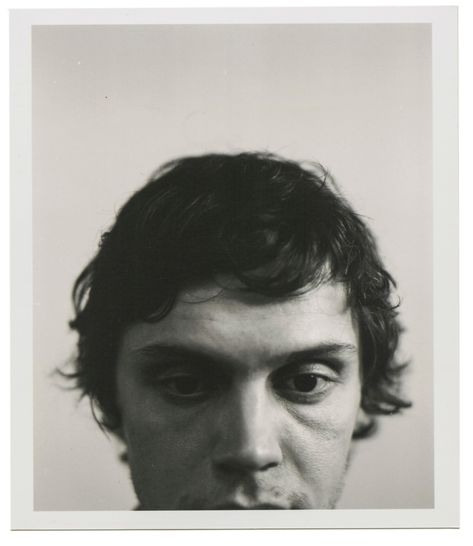 Evan Peters, White Aesthetic Photoshoot, Evan Peters Photoshoot, Evan Peters Rare, Peter White, Aesthetic Photoshoot, Male Icon, The Dark One, Oscar Isaac