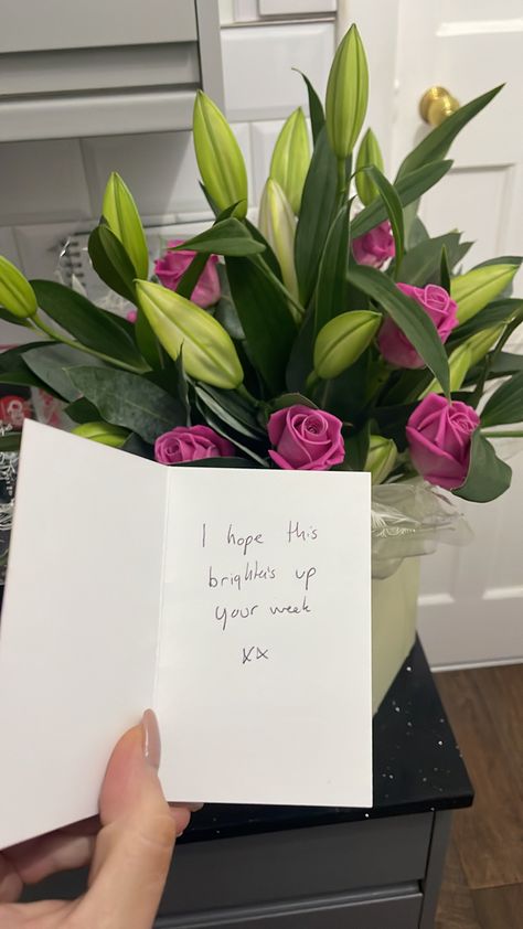 Flowers For Her Aesthetic, Feel Better Flowers, He Brought Me Flowers, Giving Flowers Aesthetic Couple, Just Because Flowers For Her, Gifts Of Love, Flowers From Bf Insta Story, Getting Flowers From Him Aesthetic, Flower For You