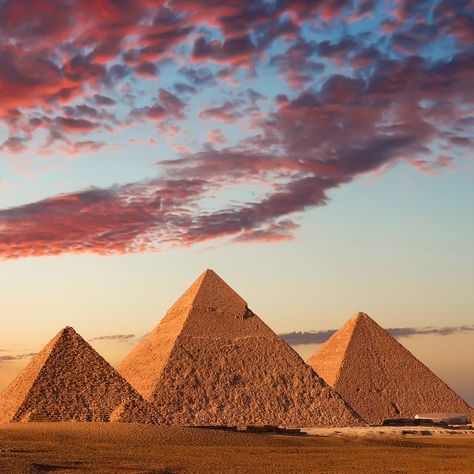 Sunset at the Pyramids, Giza, Cairo, Egypt Khufu Pyramid, Great Pyramid Of Khufu, The Pyramids Of Giza, Giza Plateau, Egypt Aesthetic, Giza Pyramids, Pyramids Egypt, Ancient Pyramids, Istoria Artei