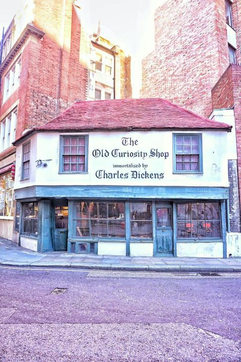 Curiosity Shop Aesthetic, Antique Taxidermy, Curiosity Art, The Old Curiosity Shop, London Bucket List, Storefront Design, Art Gcse, Victorian London, Curiosity Shop