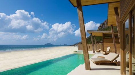 Getting stranded on that (almost) deserted island at the Six Senses Hideaway in Con Dao, Vietnam. Hither and Thither Con Dao, Vung Tau, Atelier Decor, Vietnam Hotels, Infinity Pools, Magic Places, Six Senses, Blue Curacao, Vacation Villas