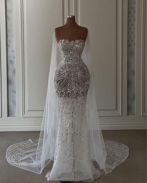 Hailey Bieber Wedding Dress, Wedding Dresses Glitter, After Party Wedding Dress, Diamond Wedding Dress, Goddess Wedding, Queen Wedding Dress, Extravagant Wedding Dresses, Glam Wedding Dress, Ellegant Dresses