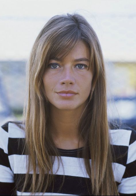 Stripes (Françoise Hardy) Francois Hardy, Singer Portrait, Françoise Hardy, Francoise Hardy, French Girl Style, Style Muse, Actrices Hollywood, French Girls, French Women