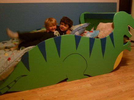 Big boy dino bed Diy Dinosaur Bed, Dinosaur Bunk Bed, Sushi Bedroom, Dino Bed, Dinosaur Bed, Diy Kids Bed, Dino Room, Diy Toddler Bed, Dinosaur Bedding