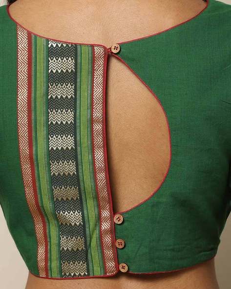 Green Blouses For Women, ब्लाउज बैक नेक डिजाइन, Open Blouse, Cotton Blouse Design, Cotton Saree Blouse Designs, Sari Design, New Saree Blouse Designs, Backless Blouse Designs, Mode Hippie