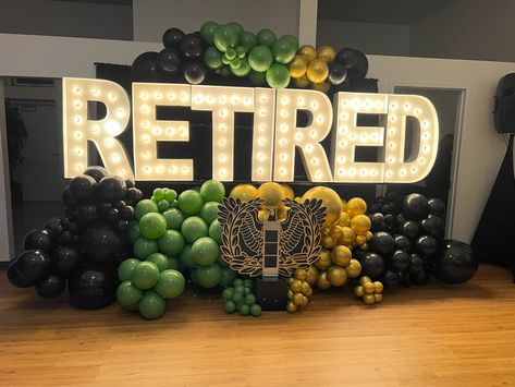 Army retirement party deco Air Force Retirement Centerpiece, Retirement Party For Men Decoration, Border Patrol Retirement Party Ideas, Air Force Retirement Party Ideas For Men, Happy Retirement Decorations Party Ideas, Retirement Party Balloons, Army Retirement Party Centerpieces, Army Retirement Ceremony, Formal Retirement Party Ideas