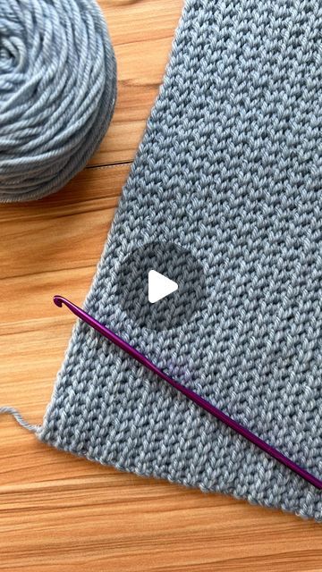 Knit Stitch Crochet Tutorial, How To Join Wool In Crochet, Crochet Patterns That Look Like Knitting, Crochet 2 Yarns Together, Knitting With Crochet Hook, Crochet Like Knitting Pattern, Crochet Purl Stitch, Crochet Stitches Video Tutorial, Crochet Easy Stitch