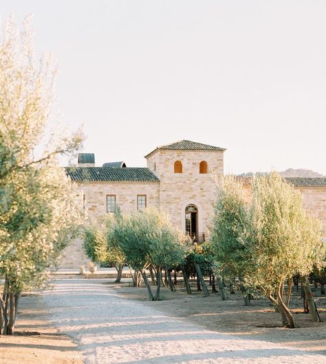 Sunstone Villa Wedding - italian style villa wedding venue PHOTO by Kelsea Holder Saint Jean Cap Ferrat, Romantic Wedding Venue, Toscana Italia, Italian Landscape, Rustic Italian, Villa Wedding, California Wedding Venues, Italian Garden, Classic Outdoor