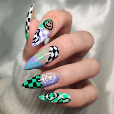 80 Best Summer Nail Art Inspirations You Should Try - Simple Star Wars Nail Designs, Simple Witchy Nail Designs, Creepy Nail Ideas, Dark Nail Art Ideas, All Different Nail Designs, Trippy Short Nails, 90s Grunge Nails, 80s Themed Nails, Nail Art Tips And Tricks