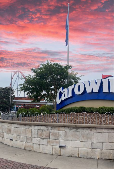 Carowinds Aesthetic, Amusment Parks Aesthetic, Rollercoaster Aesthetic, Preppy Photography, Sunset Rollercoaster, Roller Coaster Park, 2024 Plan, Pretty Sunsets, Summer Board