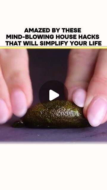 Home Hacks Videos, Diy Life Hacks Videos, Simple Life Hacks Mind Blown, Diy Hacks Videos, Cool Life Hacks Videos, Useful Life Hacks Mind Blown Helpful Hints, Life Hacks Videos, Fold Towels, Life Hacks Cleaning