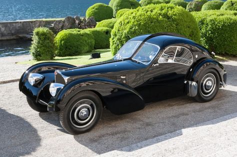 1938 Bugatti Type 57sc atlantic Buga, Bugatti Auto, Xe Bugatti, Car Quiz, Shelby Gt 500, Mk1 Golf, Bugatti Type 57, Body Structure, Bmw Classic Cars