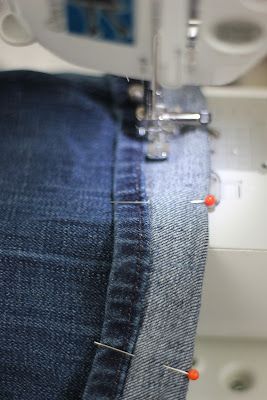 Shortening Jeans, Denim Hacks, Hemming Jeans, Sewing Hems, Original Hem, Sewing Jeans, Sewing Machine Basics, Practice Wear, Sewing Alterations