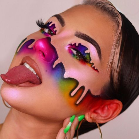 Ashley Quiroz on Twitter: "Heard you got that drip 💦 *inspo: @chloefitzmua4 & @shineandshadows*… " Nem Halloween Makeup, Ashley Quiroz, Fantasy Make-up, Halloweenský Makeup, Maquillage Yeux Cut Crease, Halloween Make-up Looks, Make Up Designs, Drag Make-up, Flot Makeup