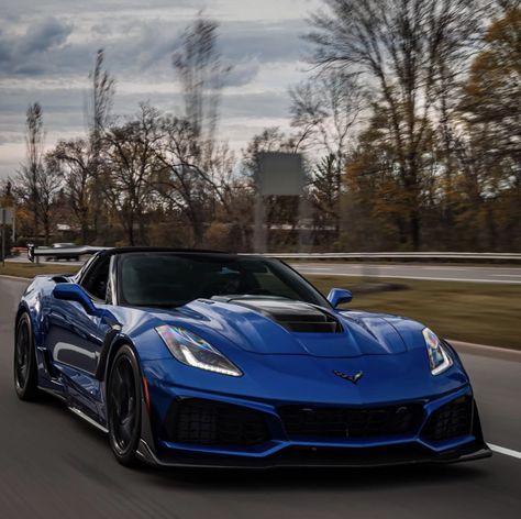 Blue Corvette Aesthetic, C7 Zr1 Corvette, Corvette C7 Zr1, C7 Zr1, Zr1 Corvette, Blue Corvette, Chevrolet Corvette Zr1, Blue Cars, Chevy Camaro Zl1