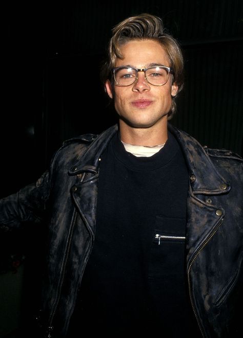 Brad Pitt Bratt Pitt, Brad Pitt Pictures, براد بيت, Brad Pitt Hair, Brad Pitt Young, Grease Is The Word, 80s Actors, 90s Actors, 90s Men