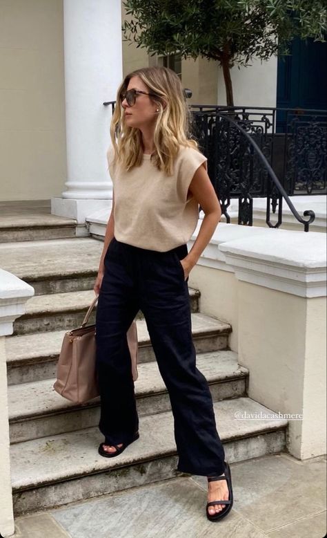 Spring Forward: Stylish 2024 Wardrobe Inspirations for Every Occasion Spain Casual Outfit, Chic Womens Outfits, Casual Summer City Outfits, Casual Office Spring Outfits, At Leisure Outfits, Slouchy Trousers Outfit, High Humidity Outfits, Classic Natural Style Outfit, Vienna Fashion Summer