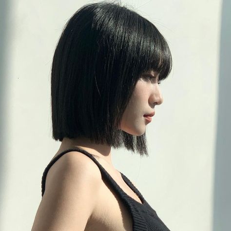 Japanese Woman Side Profile, Asian Side Profile Reference, Asian Profile Reference, Koleen Side Profile, Japanese Female Face Reference, Asian Girl Side Profiles, Cool Asian Girl Aesthetic, Flat Nose Asian Side Profile, East Asian Side Profile