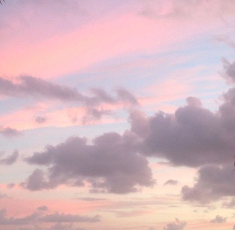 pale, pastel, and sky image Glossier Cloud Paint, Pastel Sky, Ochako Uraraka, Marina And The Diamonds, Look At The Sky, Pretty Sky, Cloud Painting, Pink Sky, Sky And Clouds