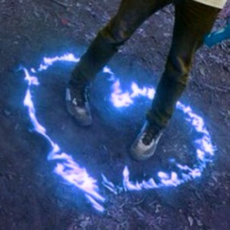 Blue Fire Heart, Dabi Blue Aesthetic, Dabi Fire Blue, Blue Yanderecore, Blue Ninja Aesthetic, Blue Fire Wallpaper Aesthetic, Blue Nostalgia Aesthetic, Blue Villain Aesthetic, Jinx Core Aesthetic