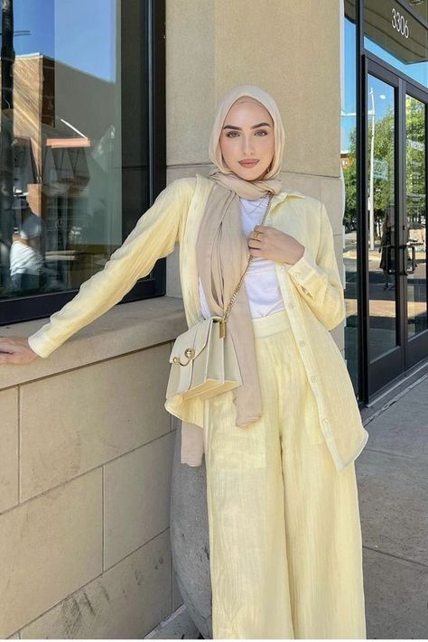 Summer Outfits Women Hijab, Hijab Summer Style, Summer Hijab Outfits 2023, Hijabi Summer Outfits Dress, Round Face Hijab Style, Hijab Summer Outfits Casual, Hijabi Fits Summer, Outfits For Hijab, Hijab Travel Outfits