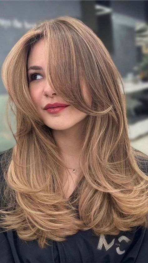 Image edited by AirBrush App. Makeup: Lips > PK06. Romantic Hair Colour Ideas For Wedding-Day Glamour : Soft Ombre Bronde. #photoeditor #filter #airbrushapp #retouch #airbrushfilter Bride Hair Color Ideas, Hair Color Ideas For Wedding, 2023 Hair Colour For Women, Long Hair Color Ideas Balayage, Bride Blowout Hair, Woman Hair Color Ideas, Hair Color For Bride, 2023 Winter Hair Trends, Soft Blowout Hair